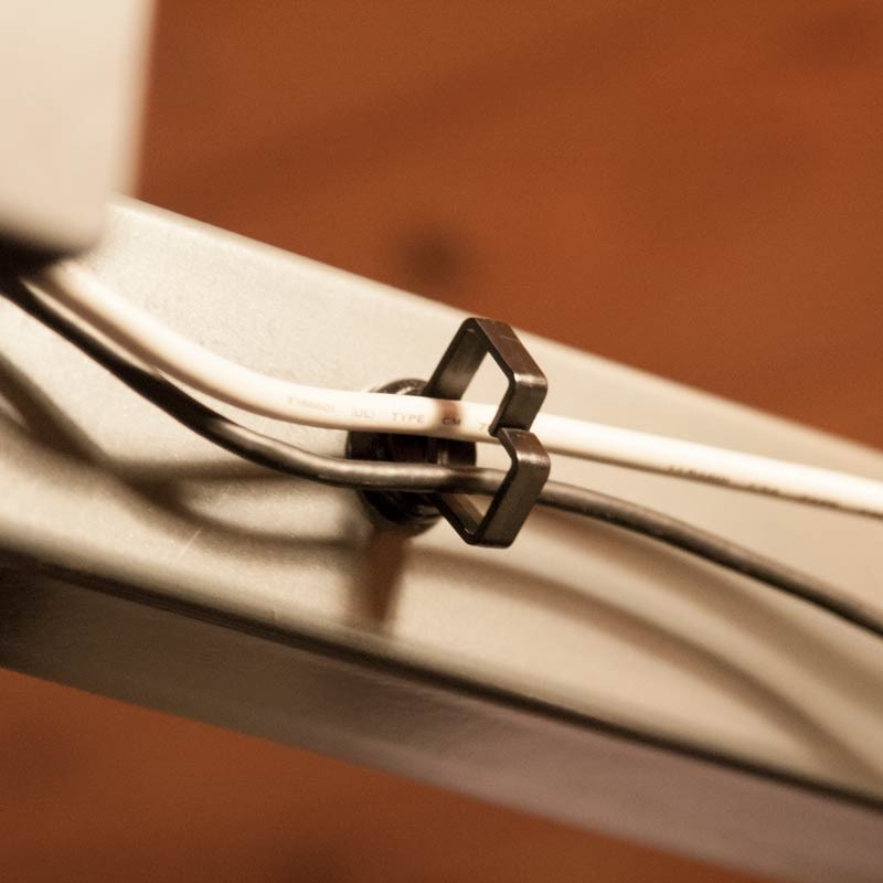 Magnetic Cable Management